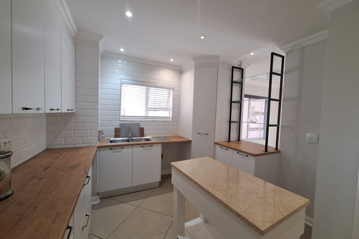 Immaculate Modern Apartment in Thorn Valley Estate, Greenstone Hill - Photo 4