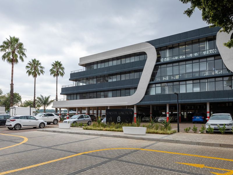 A-Grade Office Space To Let In Cresta - Photo 2