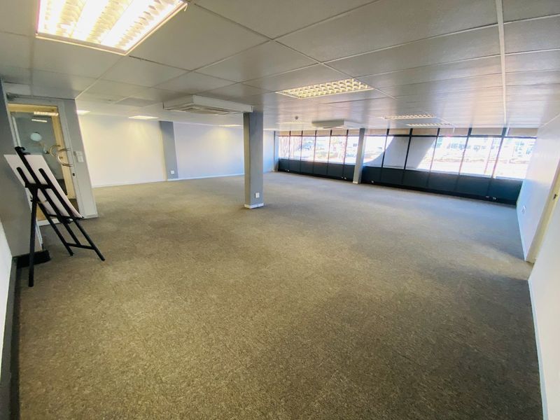 A-Grade Office Space To Let In Cresta - Photo 7