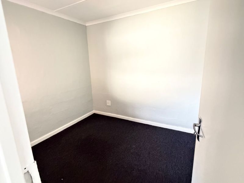 Affordable 2-Bedroom Apartment – Ideal for First-Time Buyers & Investors - Photo 10