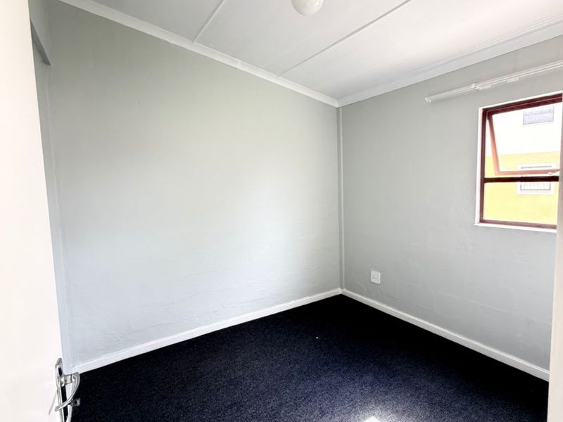 Affordable 2-Bedroom Apartment – Ideal for First-Time Buyers & Investors - Photo 8
