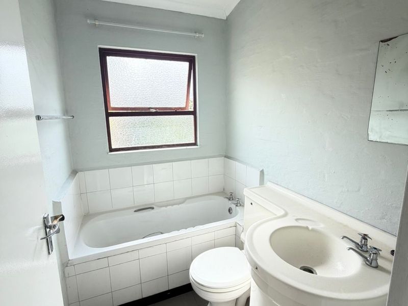 Affordable 2-Bedroom Apartment – Ideal for First-Time Buyers & Investors - Photo 7