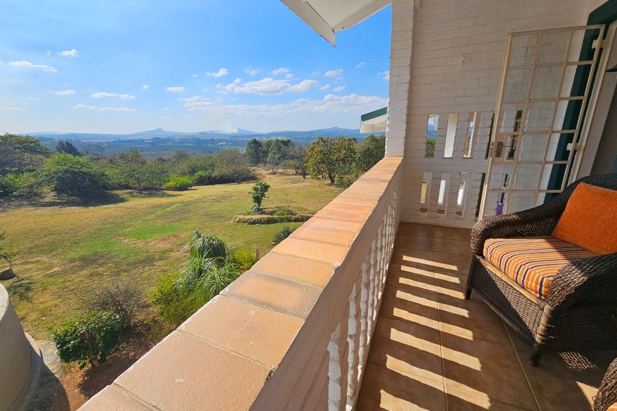 An 11 Bedroom Farm, Large Erf. Close to KMIA  - Photo 4