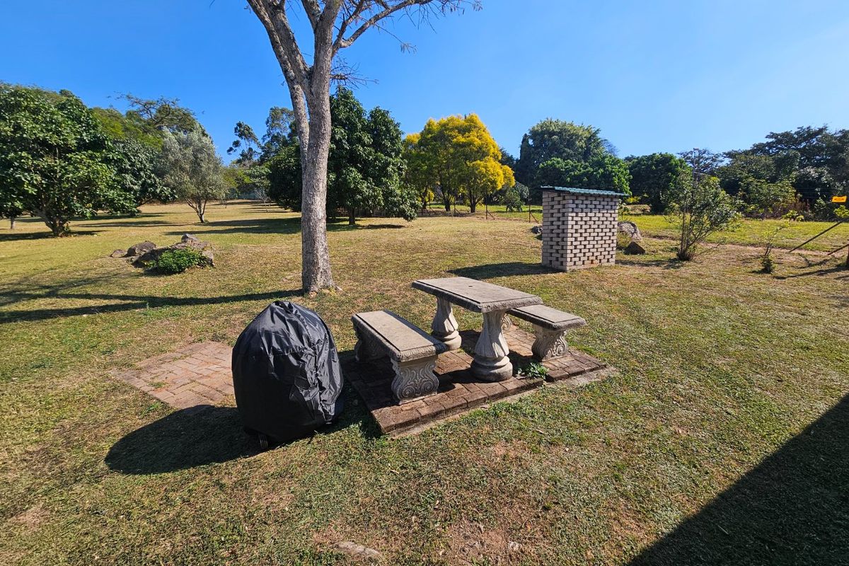 An 11 Bedroom Farm, Large Erf. Close to KMIA  - Photo 5