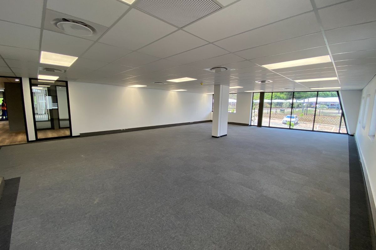 Brand New P-Grade Suite Available In Die Hoewes! - Photo 2