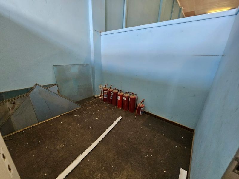 A Lovely warehouse available for rent in Sunderland Rige - Photo 6