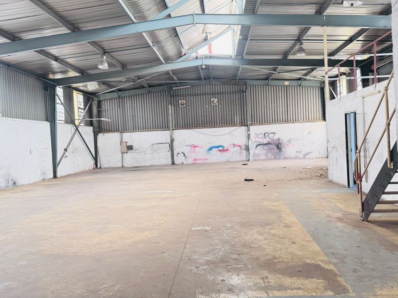 3 Bed Commercial in Denver for Rent - Photo 2