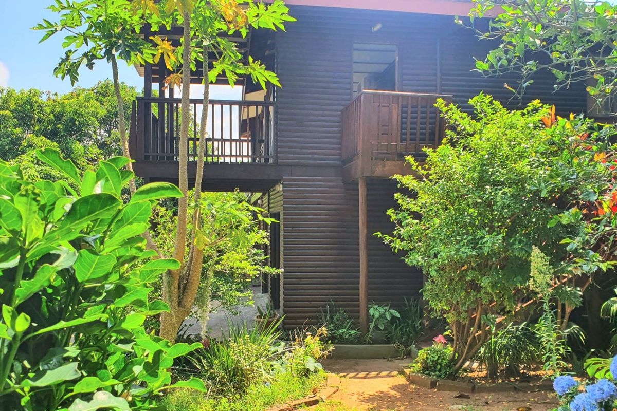Wooden double storey house with ocean view - Photo 2