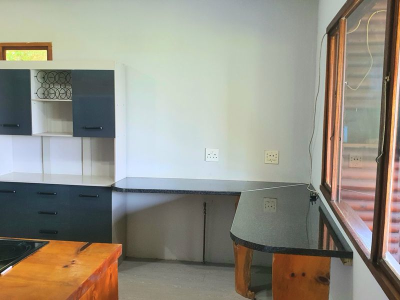 Wooden double storey house with ocean view - Photo 7