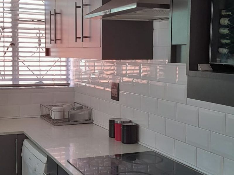 FOUR BEDROOM FAMILY HOME IN BELHAR WITH FLATLET - Photo 5