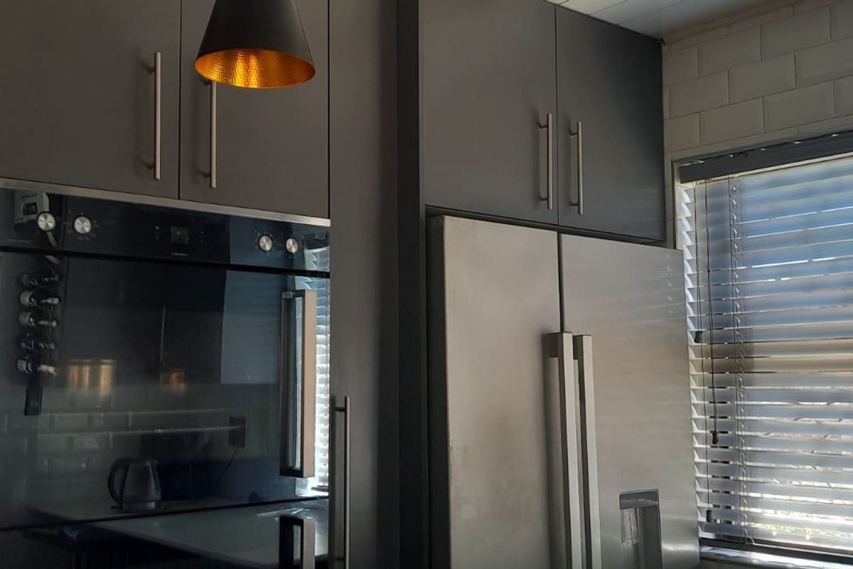 FOUR BEDROOM FAMILY HOME IN BELHAR WITH FLATLET - Photo 2