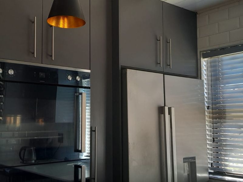 FOUR BEDROOM FAMILY HOME IN BELHAR WITH FLATLET - Photo 2