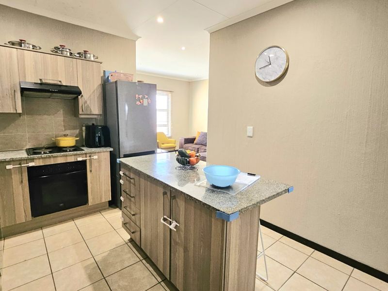 Modern two bed in Kilburn Park  - Photo 4
