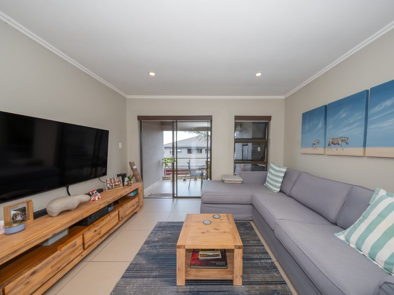 A refined Bedfordview address offering privacy and effortless modern living! - Photo 4