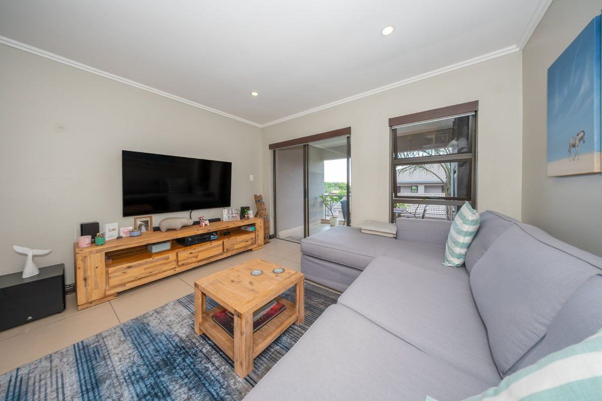 A refined Bedfordview address offering privacy and effortless modern living! - Photo 5