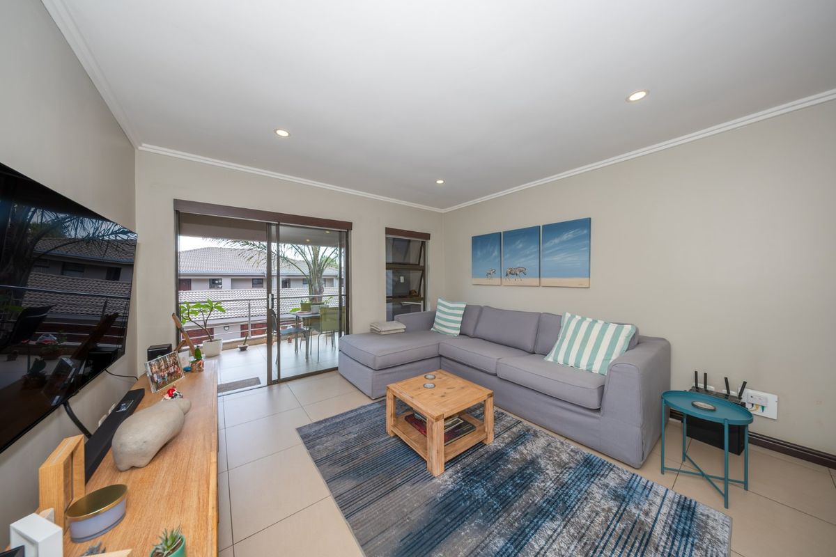 A refined Bedfordview address offering privacy and effortless modern living! - Photo 3