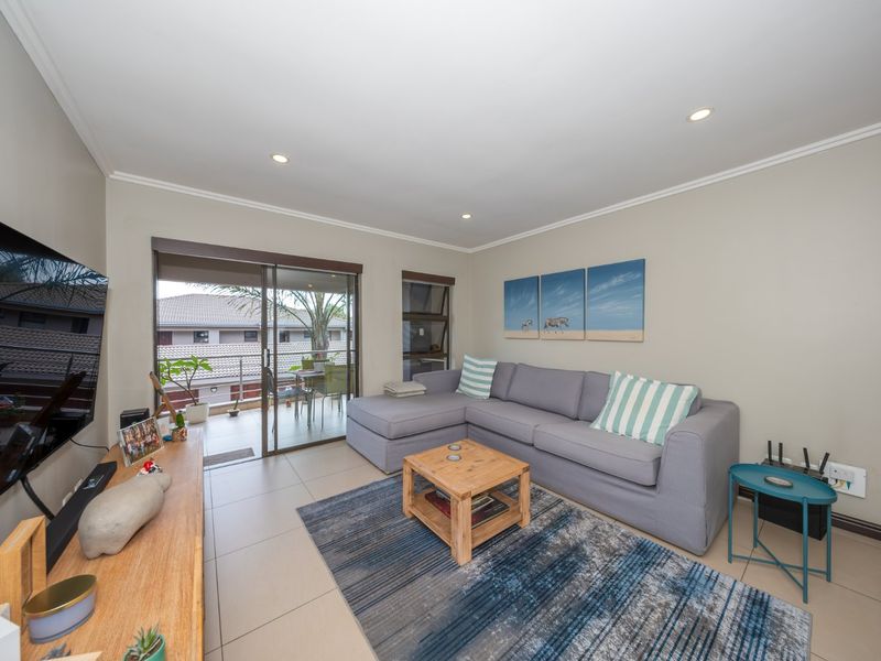 A refined Bedfordview address offering privacy and effortless modern living! - Photo 3