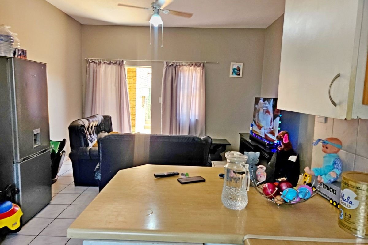 Stunning 2  bedrooms Goundfloor unit - Photo 5