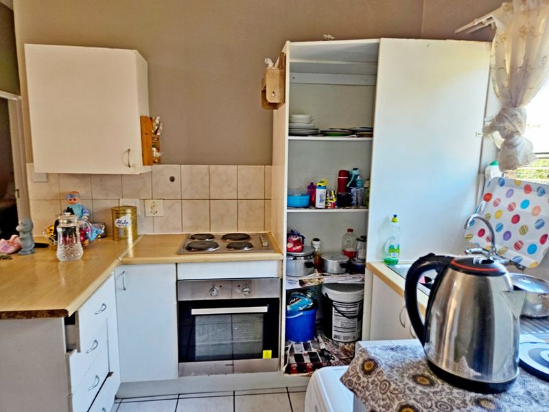 Stunning 2  bedrooms Goundfloor unit - Photo 4