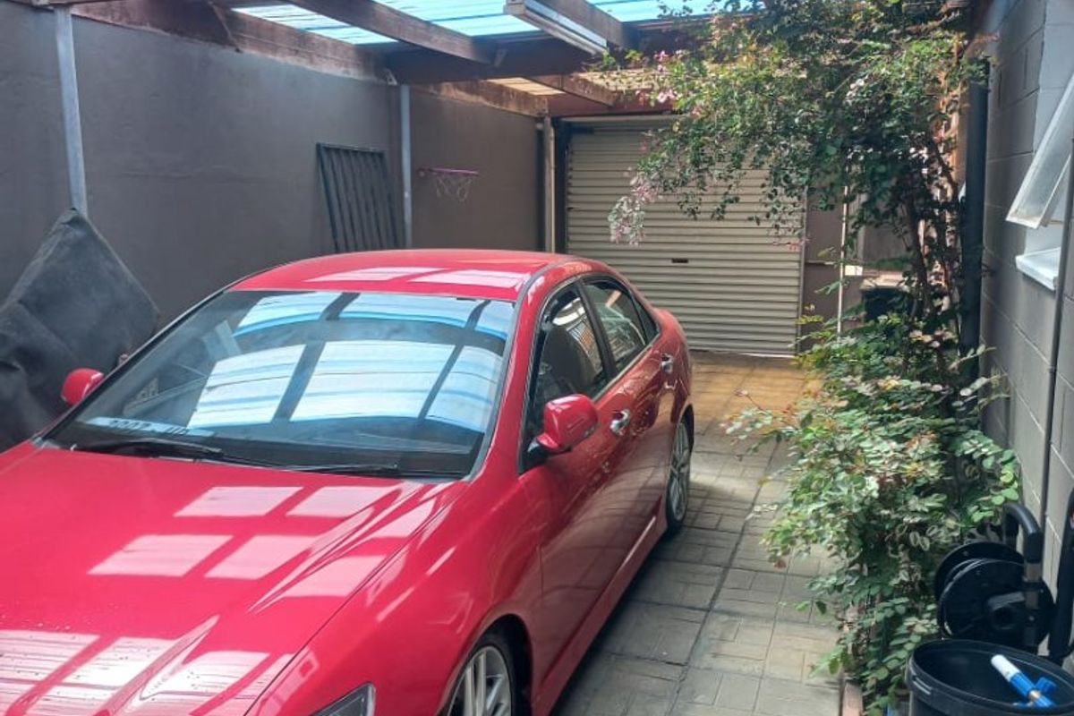 Modern, well constructed 3 bedroom family home in Rocklands. - Photo 5