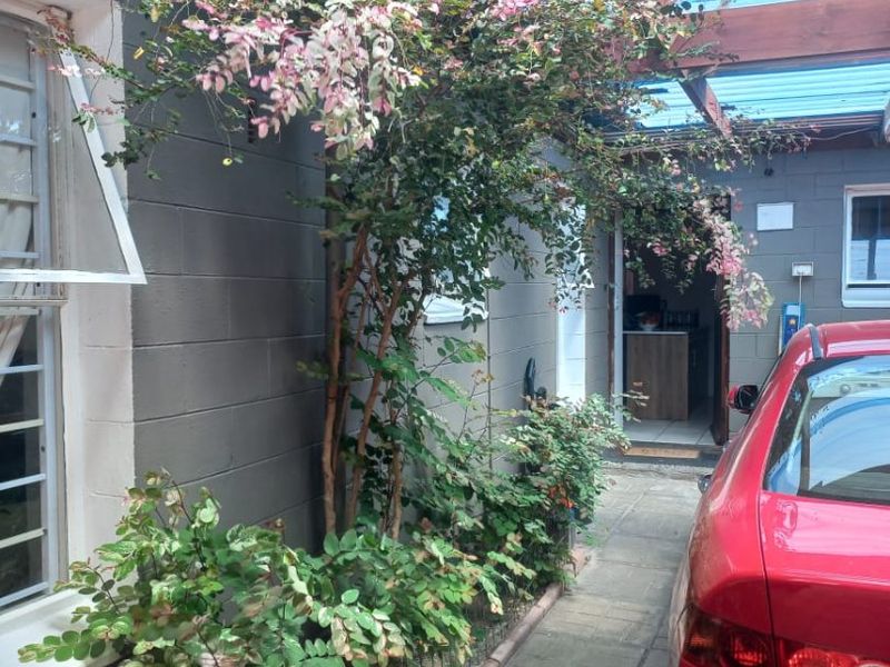 Modern, well constructed 3 bedroom family home in Rocklands. - Photo 3