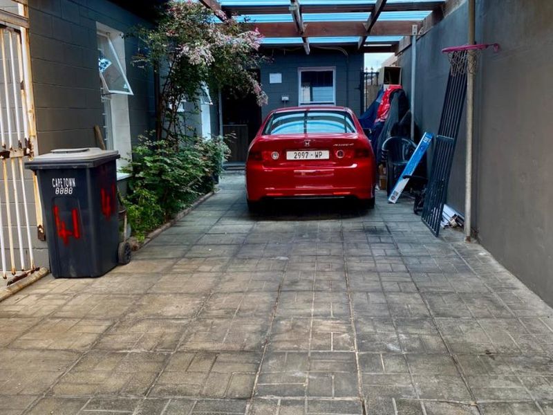 Modern, well constructed 3 bedroom family home in Rocklands. - Photo 7