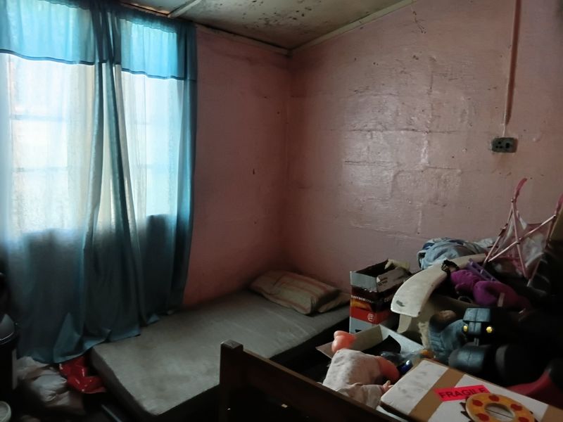 2 Bedroom house for sale in Valhalla Park - Photo 4