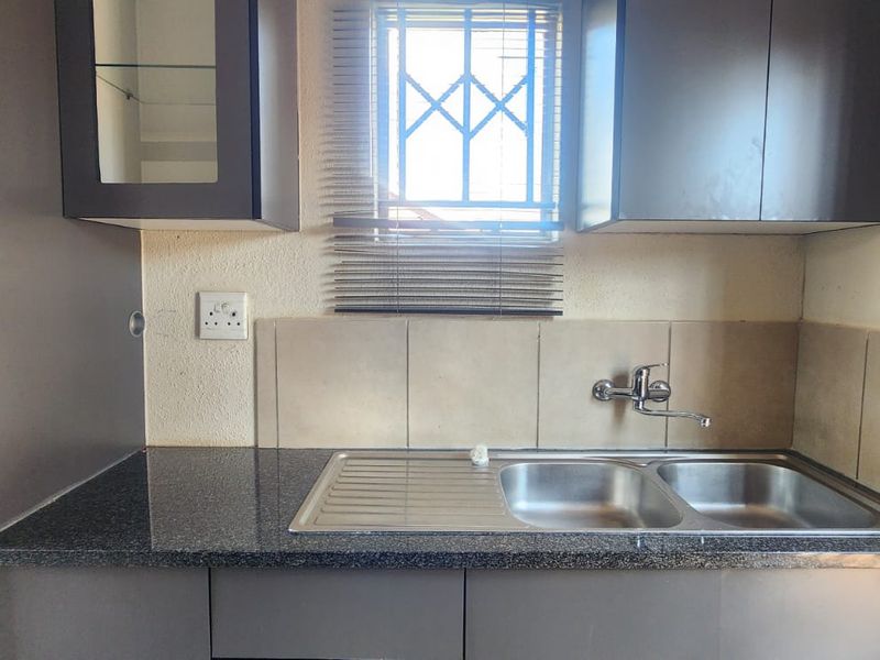 Cost friendly 2 bedroom home 4 sale - Photo 3