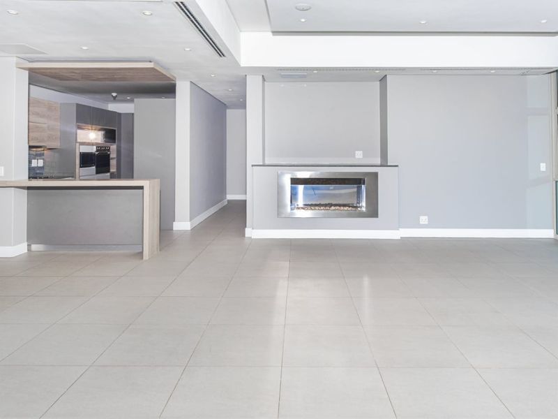 Spacious 3 Bedroom Penthouse Apartment for sale in Rosebank, Sandton - Photo 10