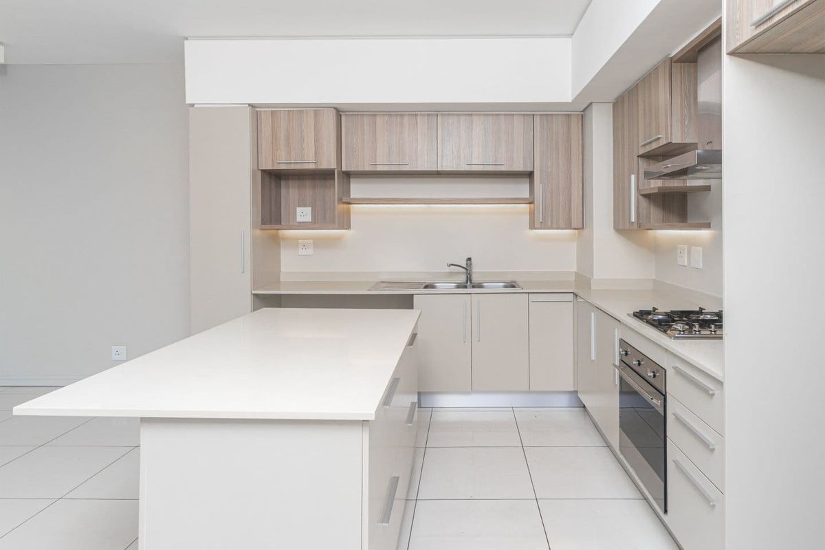 Immaculate 2 Bedroom Apartment for sale in Rosebank, Sandton - Photo 2