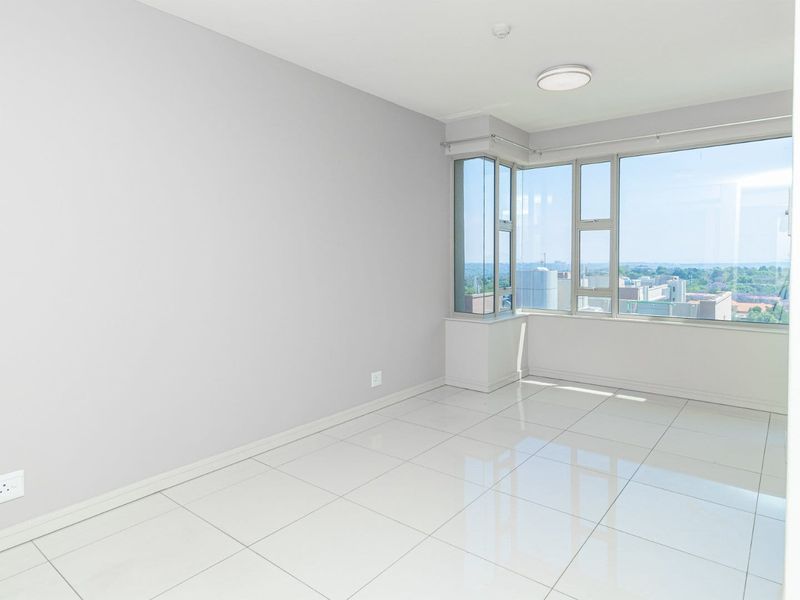 Immaculate 2 Bedroom Apartment for sale in Rosebank, Sandton - Photo 9