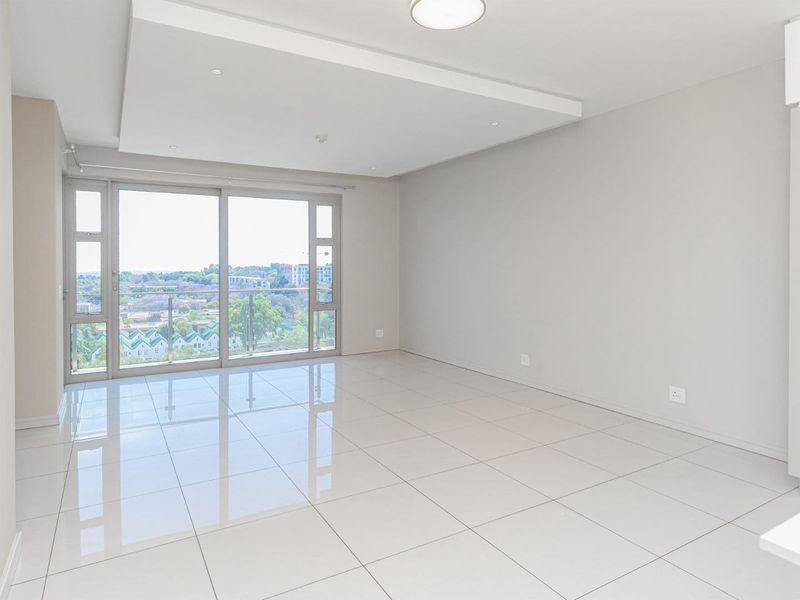 Immaculate 2 Bedroom Apartment for sale in Rosebank, Sandton - Photo 5