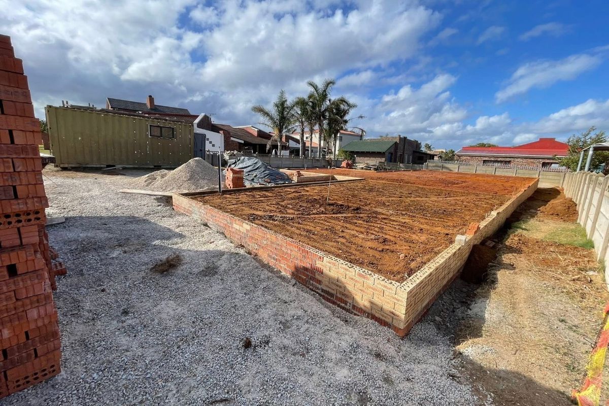 Designed for Family Living, Built to Impress - Photo 2