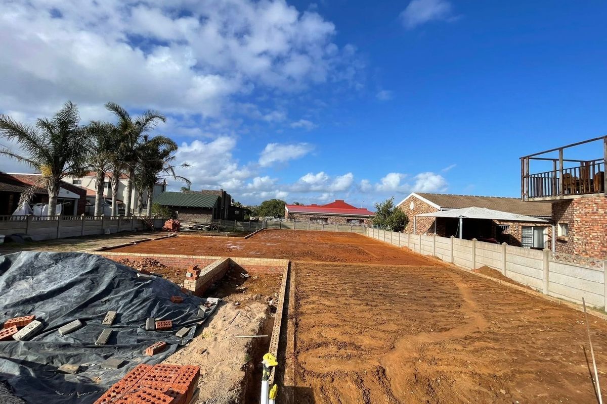 Designed for Family Living, Built to Impress - Photo 3