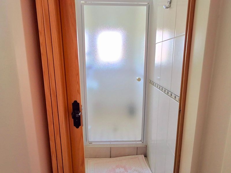 Low-Maintenance Face-Brick Townhouse in Prime Vaal Park Location - Photo 9