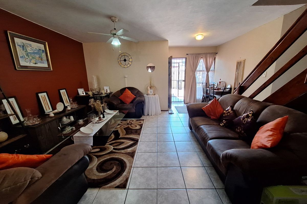 Three Bedroom Duplex For Sale - Photo 3