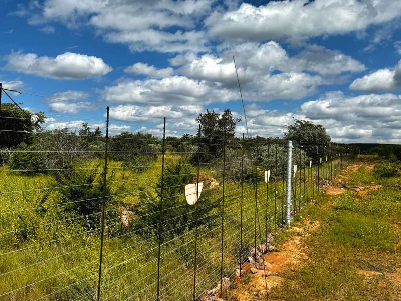 860 Hectares game farm with perfect location, safe and secure - Photo 5