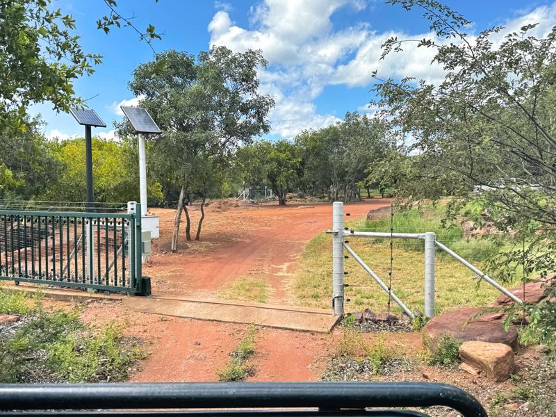 860 Hectares game farm with perfect location, safe and secure - Photo 3