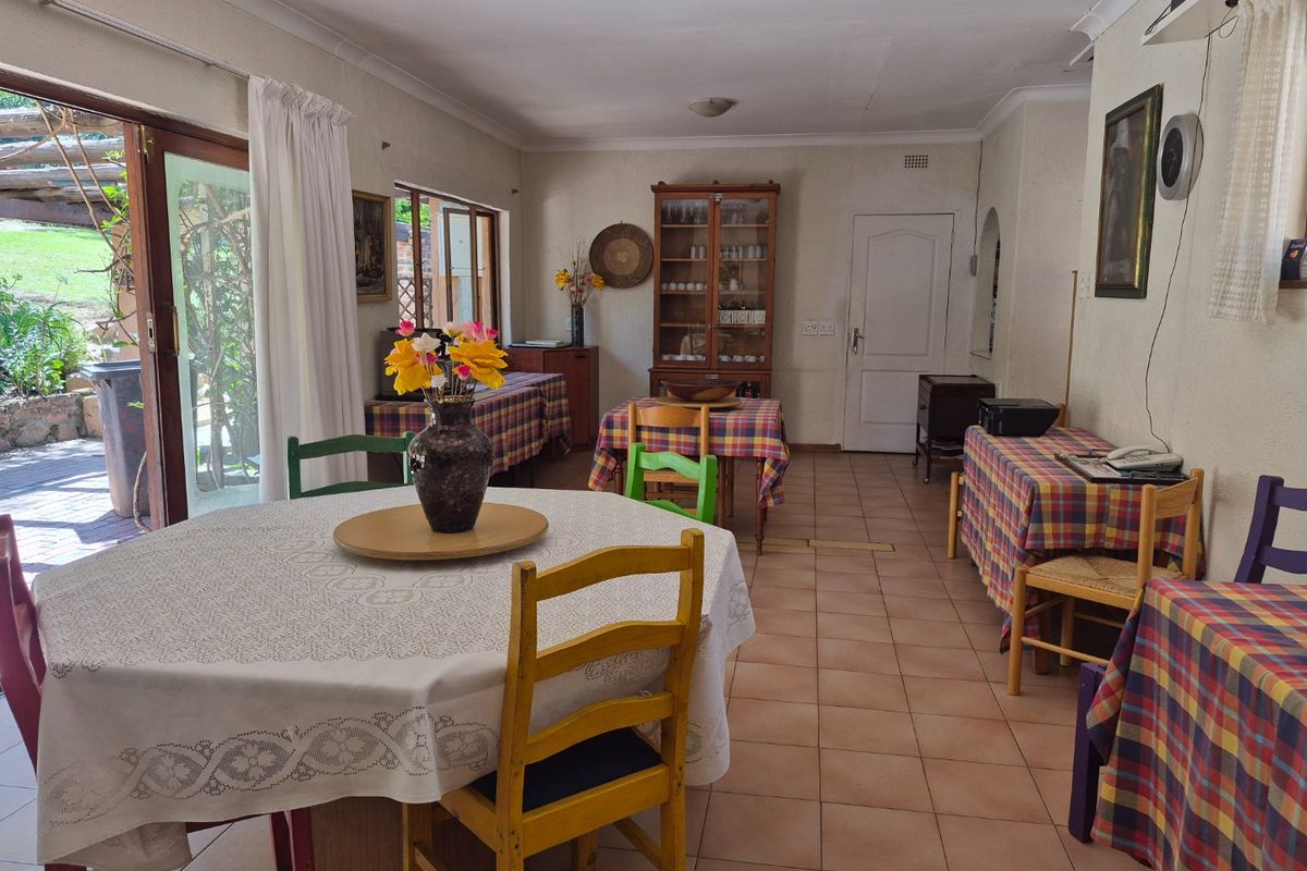 Prime Investment Opportunity: Established Income-Generating Guest House - Photo 3