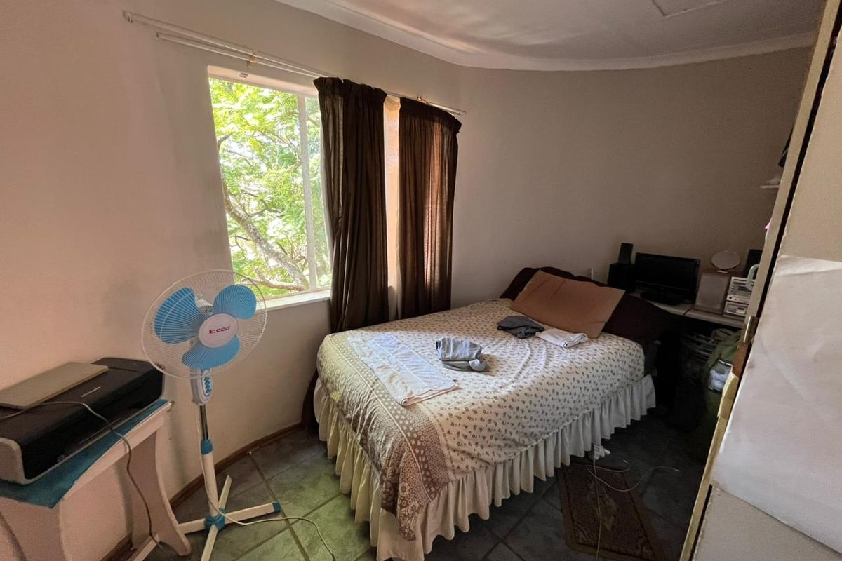 2 Bedroom Apartment For Sale in Hatfield - Photo 5