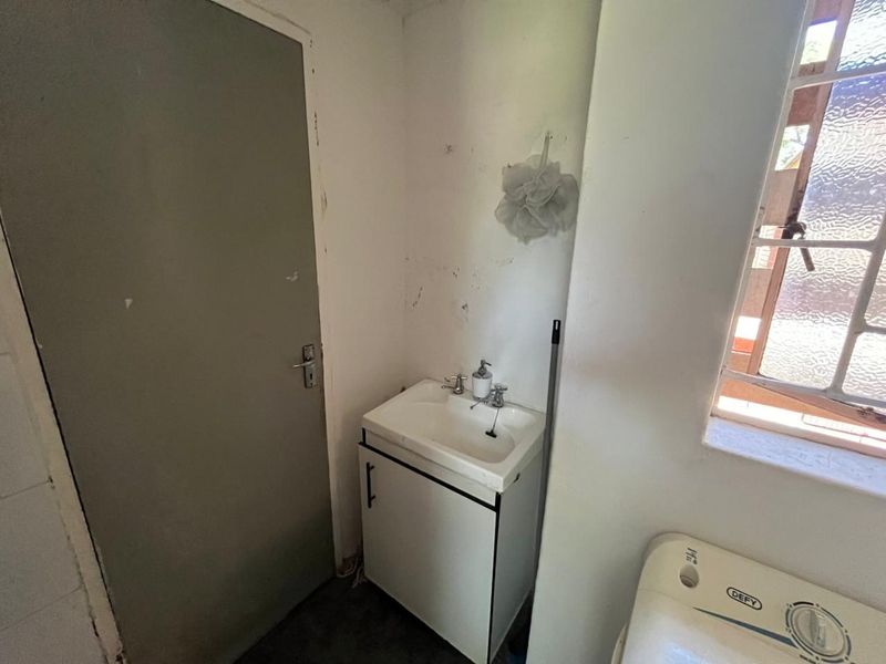 2 Bedroom Apartment For Sale in Hatfield - Photo 9