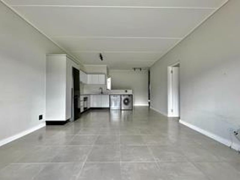 3 Bedroom 2 Bathroom Ground Floor For Rent - Photo 4