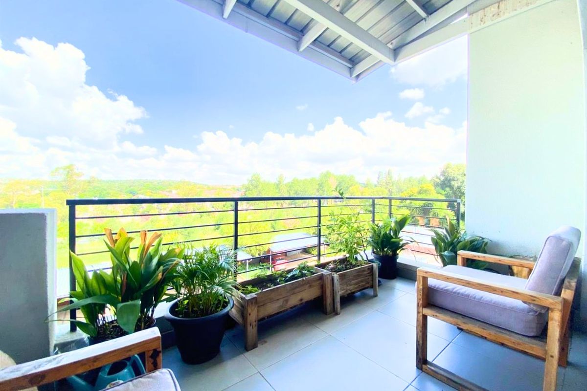 2 Bedroom Apartment / Flat for Sale in Lonehill - Photo 4