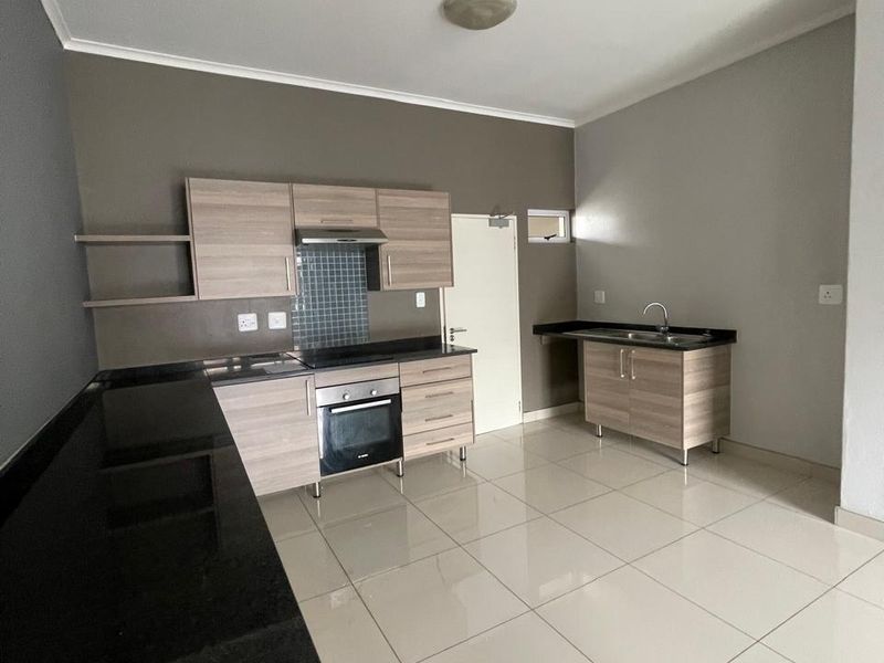 TWO BEDROOMS AND TWO BATHROOMS - Photo 5