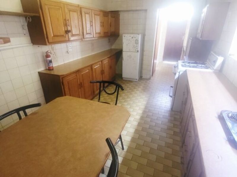 UNFURNISHED GROUND FLOOR COTTAGE - Photo 10