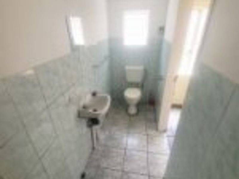 UNFURNISHED GROUND FLOOR COTTAGE - Photo 6