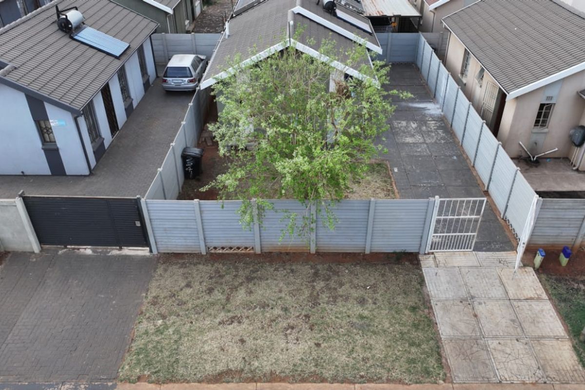 Charming 2-Bedroom Gem in Sky City – Perfect Starter Home! - Photo 3