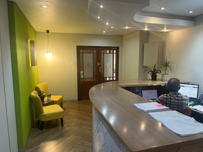 Ground Floor Office Suite - Photo 3