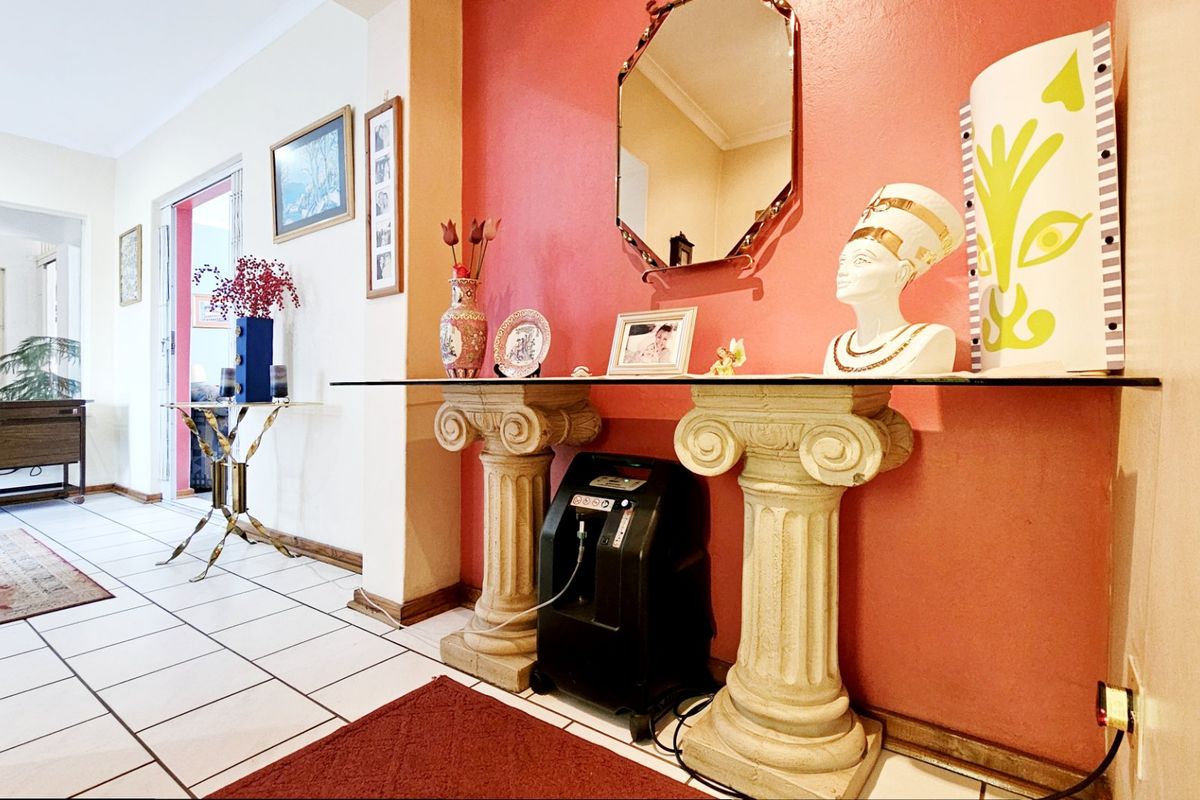 A spacious family home in Arconpark. - Photo 4