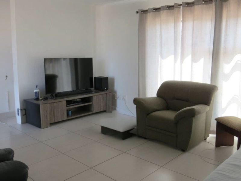 Embrace Country Living in Style – Modern Family Home in Darling - Photo 6